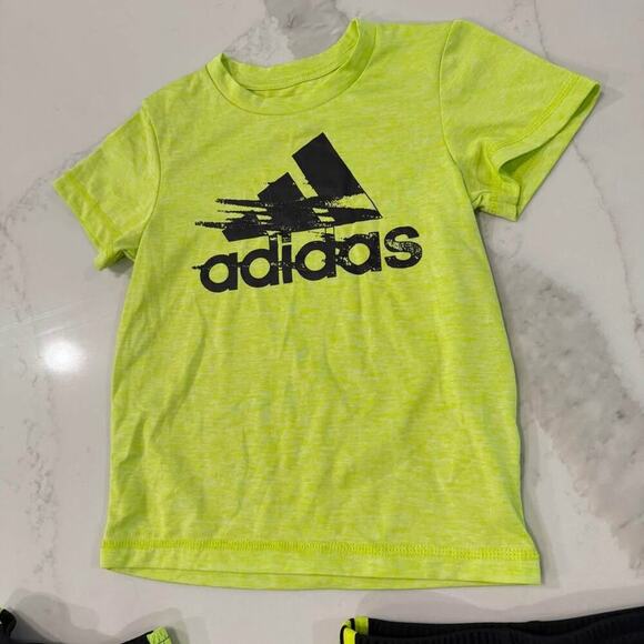 Adidas Boys TwoPiece Game Time Short Set w/Nike Shorts Boys 2T Black/Neon Yellow - Picture 4 of 9